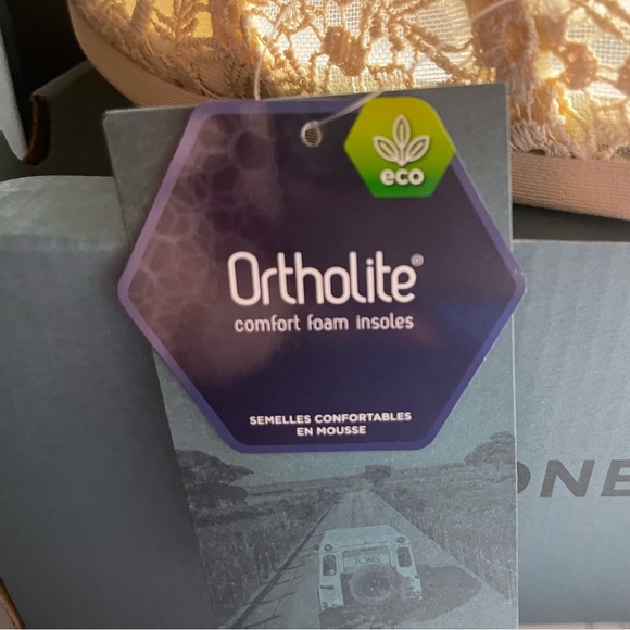 TOMS-White Floral Flats - Picture 3 of 4